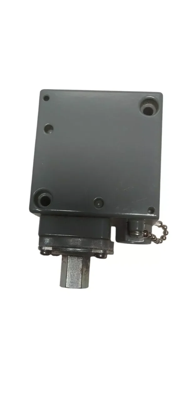 Square D 9012 Control Circuit GAW24-S122 Square D Pressure Switch - Image 5