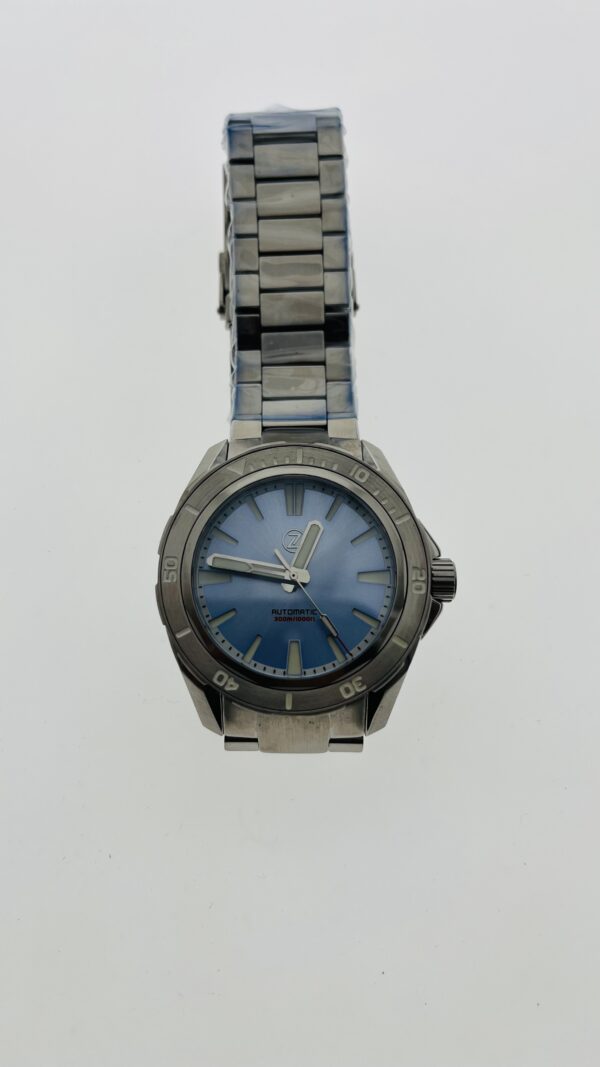 Swordfish 300m Diver Seiko Ice Blue - Image 8